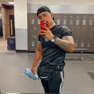 Meet your Posher, José